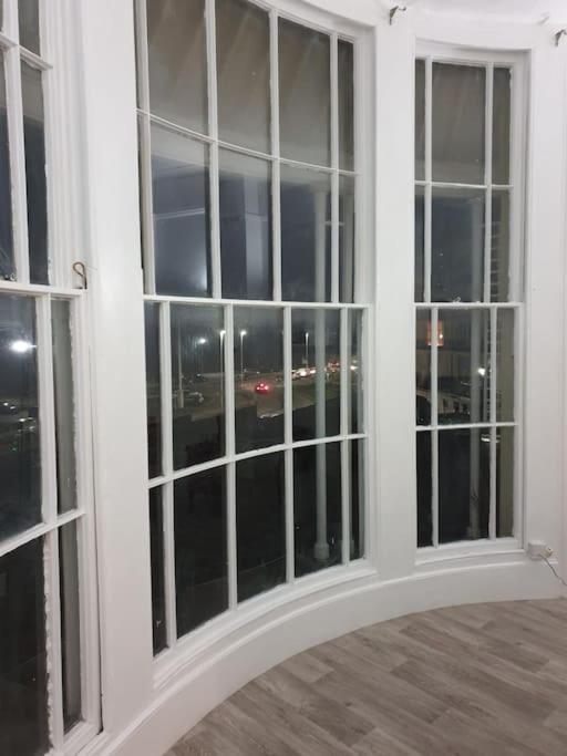 Appartement Period Sea View Flat In Hastings Extérieur photo